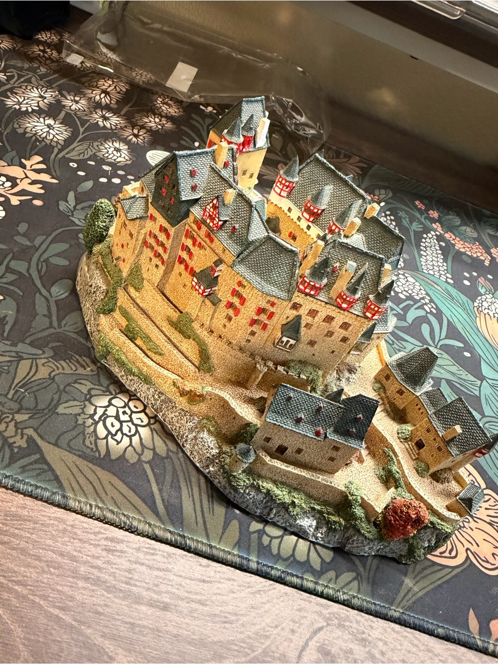 Danbury Mint Castle Sculpture